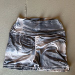 Mini beast scrunch butt pocket shorts